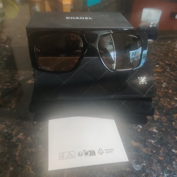 CHANEL pilot sunglasses New - Picture 1 of 6